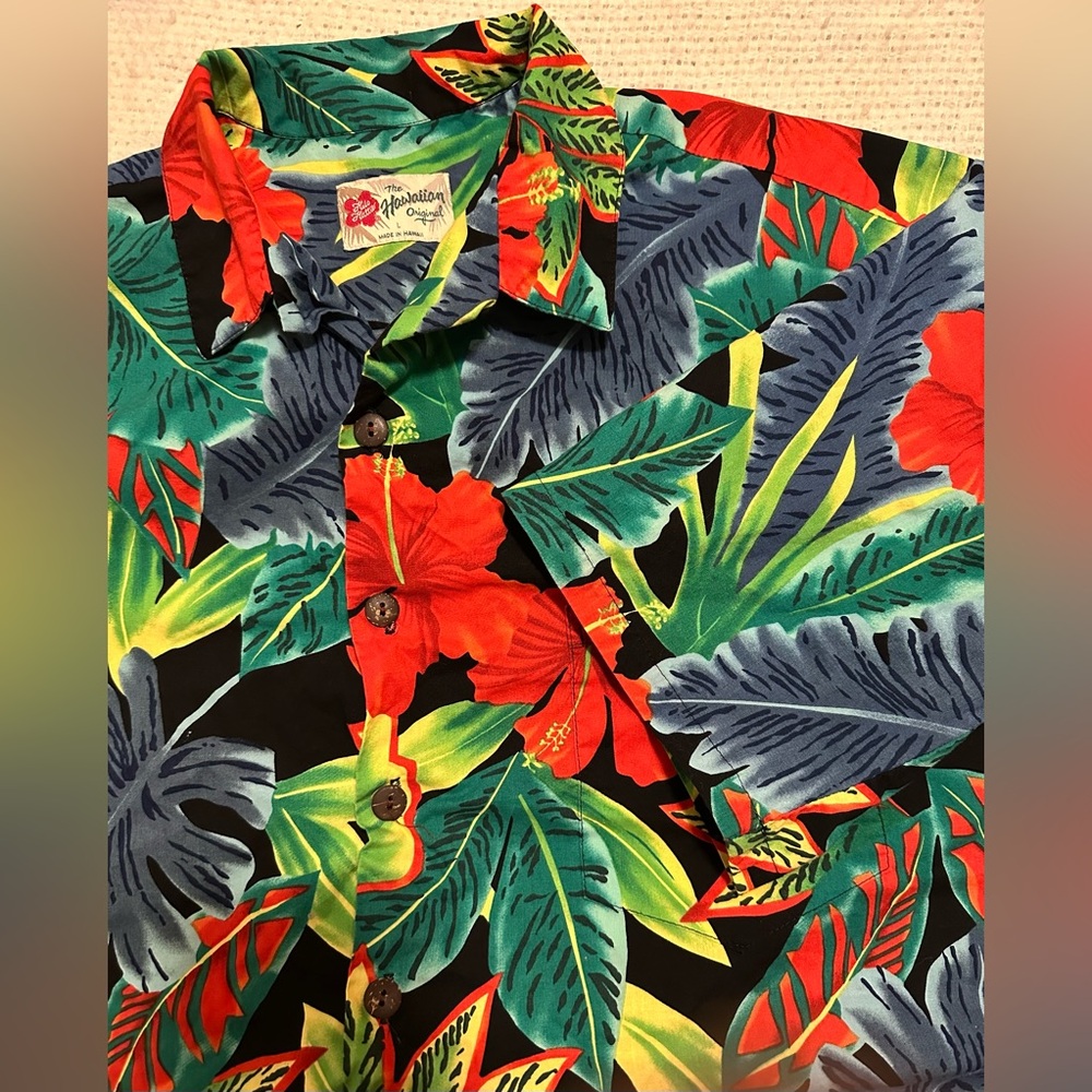 Hilo Hatties The Hawaiian Original Shirt